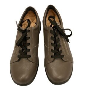 Ziera Space Leather Casual Sneakers Size 39 Taupe